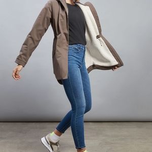 Athleta Sculptek Ultra skinny Jean in True Blue